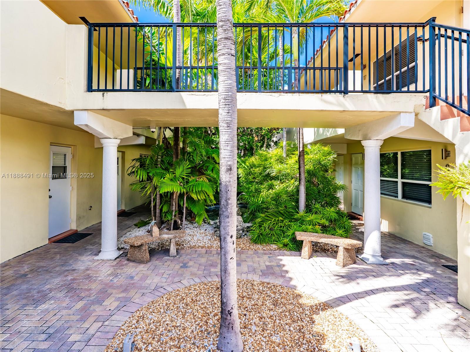 EVERGLADE LAND SALES CO - Residential Lease