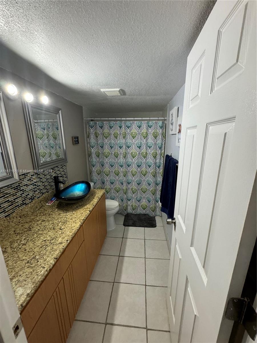 SPANISH TRACE CONDO - Residential