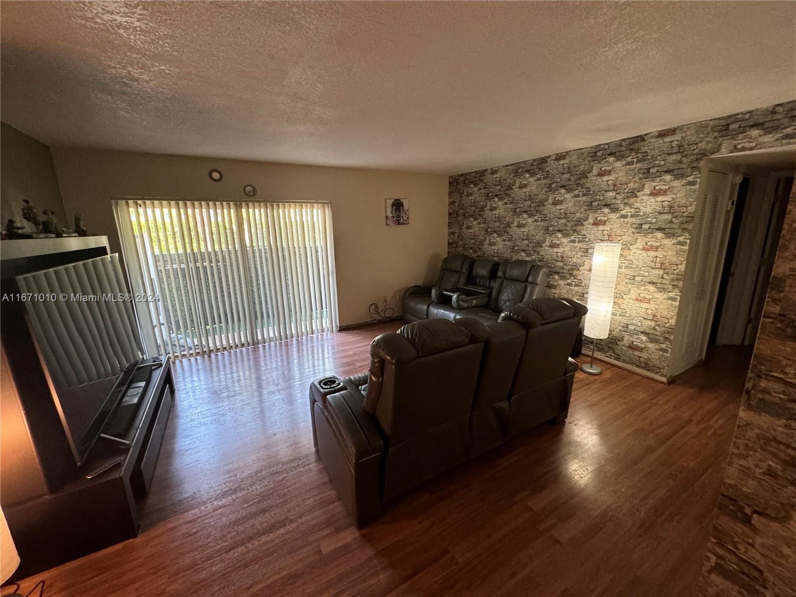 SPANISH TRACE CONDO - Residential