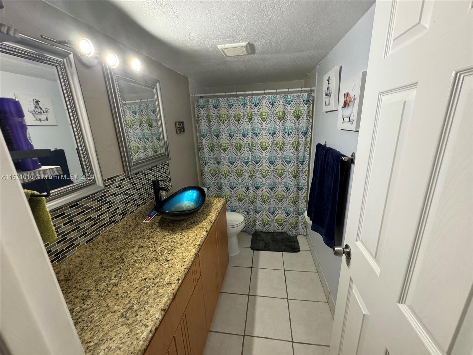 SPANISH TRACE CONDO - Residential