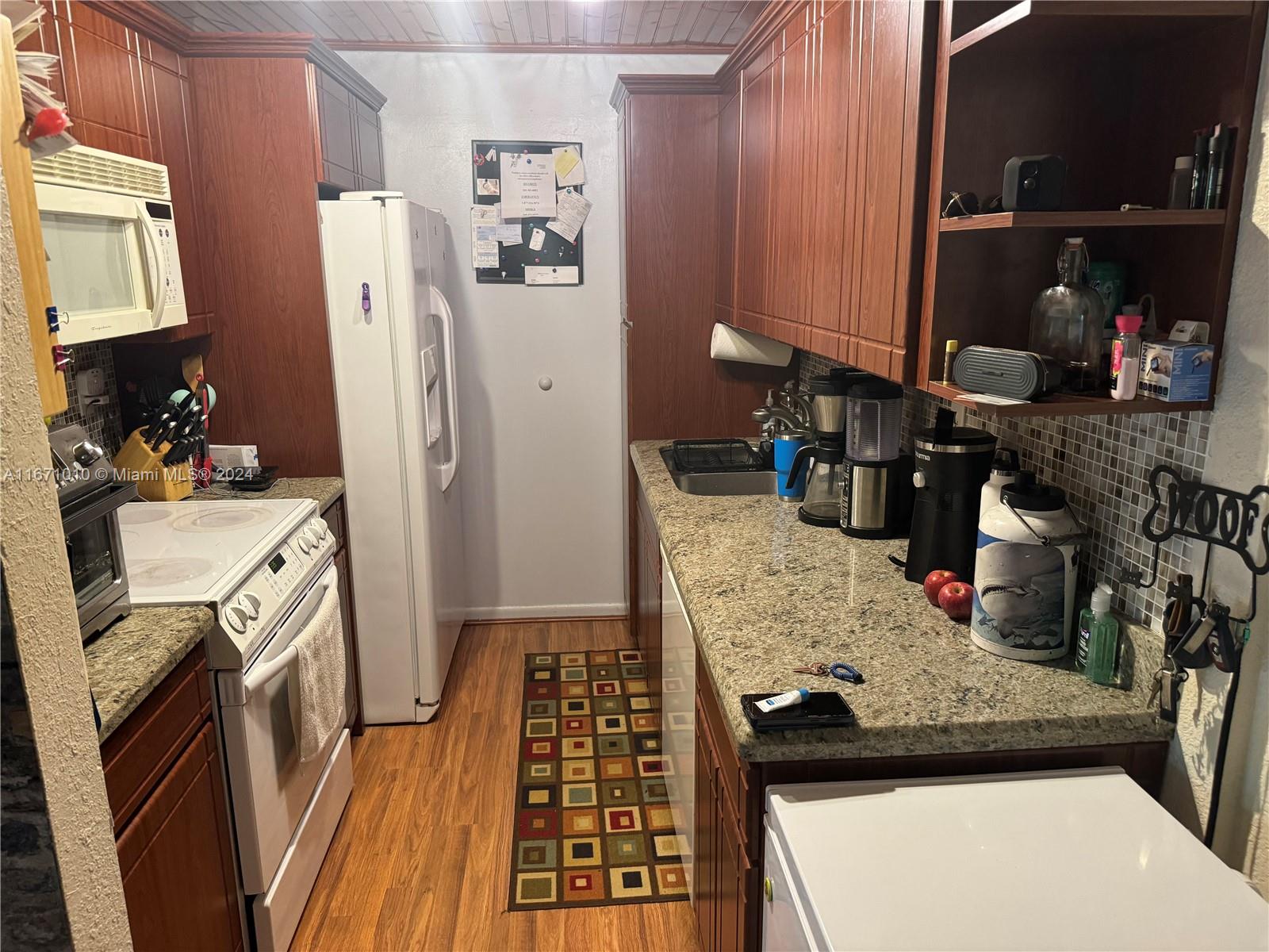 SPANISH TRACE CONDO - Residential