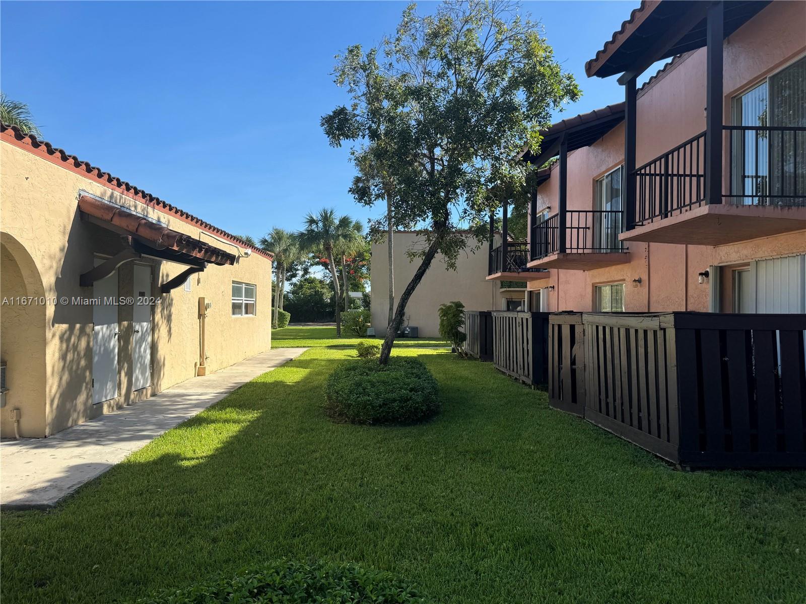 SPANISH TRACE CONDO - Residential