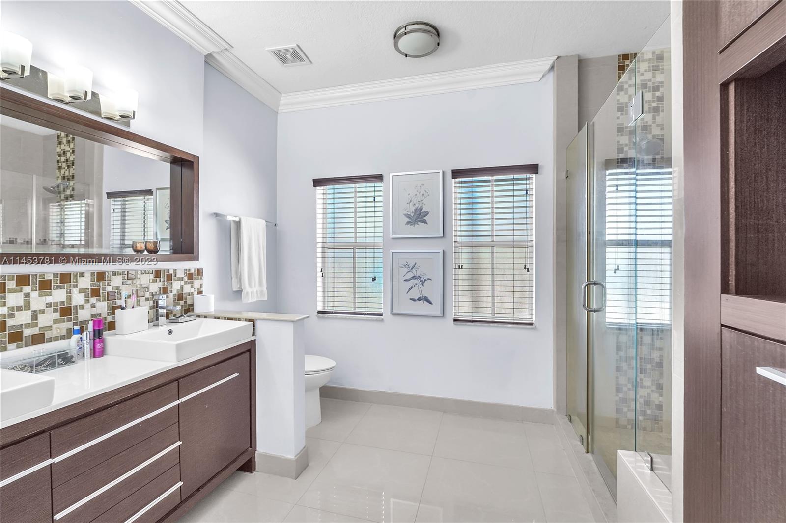 EFM ESTATES SECTIONS TWO - Residential