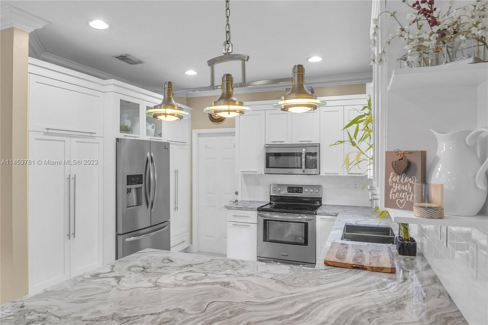 EFM ESTATES SECTIONS TWO - Residential