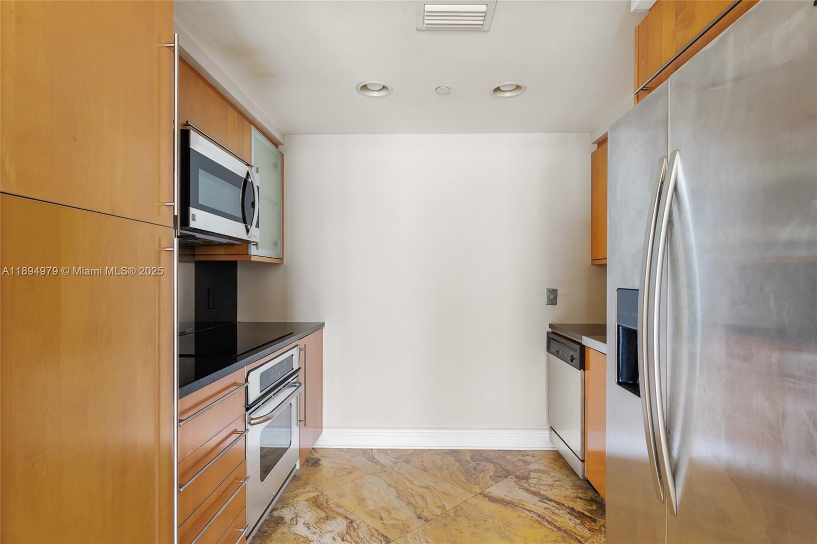 AKOYA CONDO - Residential Lease