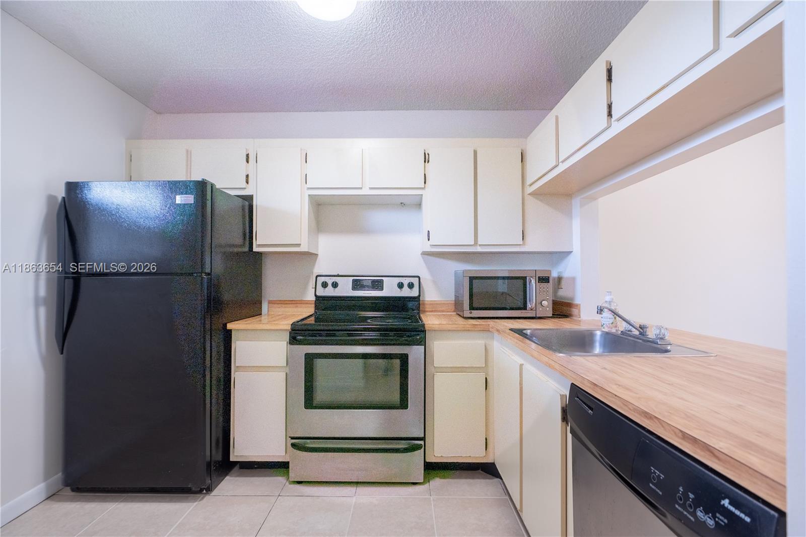 BELLA GRAND CONDO - Residential