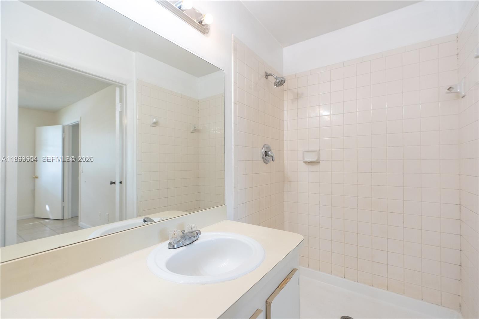 BELLA GRAND CONDO - Residential