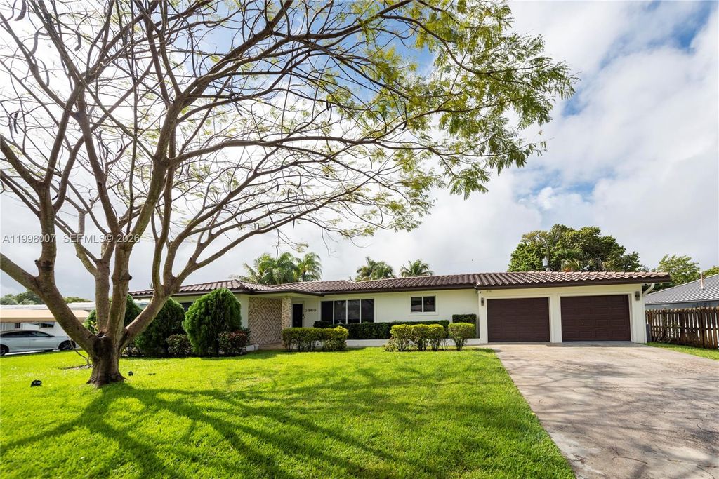 Photo of 3460 Buchanan St, Hollywood, FL 33021 (MLS # A11998007)