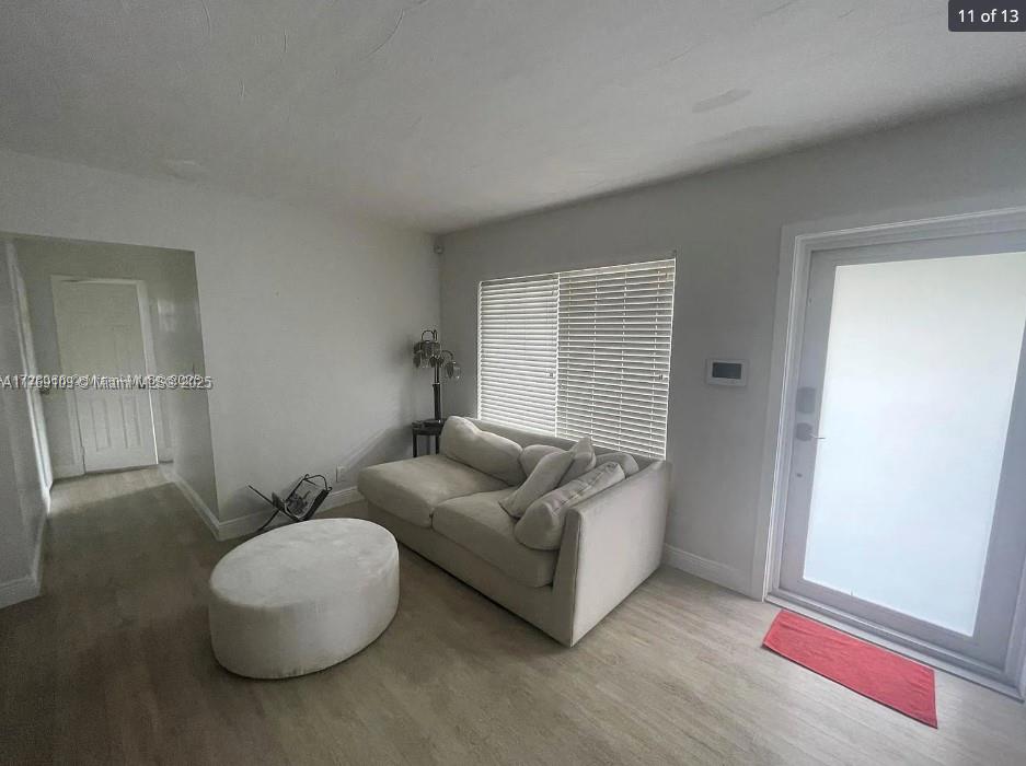 HOLLYWOOD LAKES SECTION - Residential