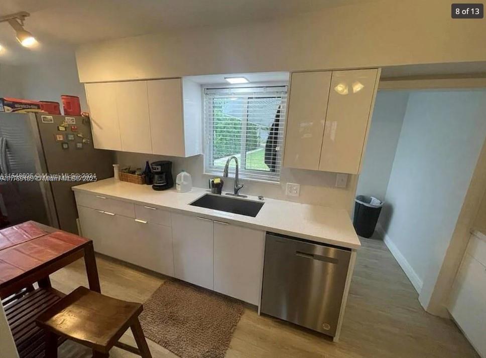 HOLLYWOOD LAKES SECTION - Residential