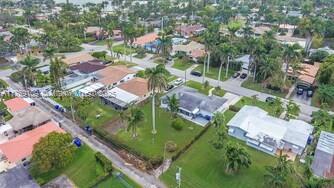HOLLYWOOD LAKES SECTION - Residential