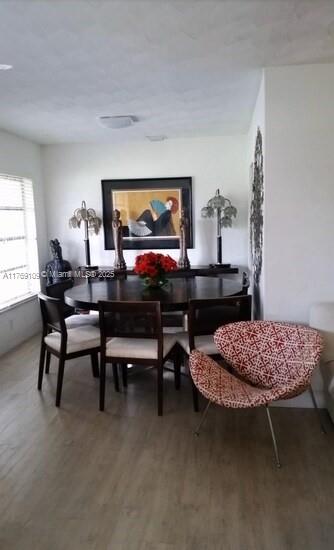 HOLLYWOOD LAKES SECTION - Residential