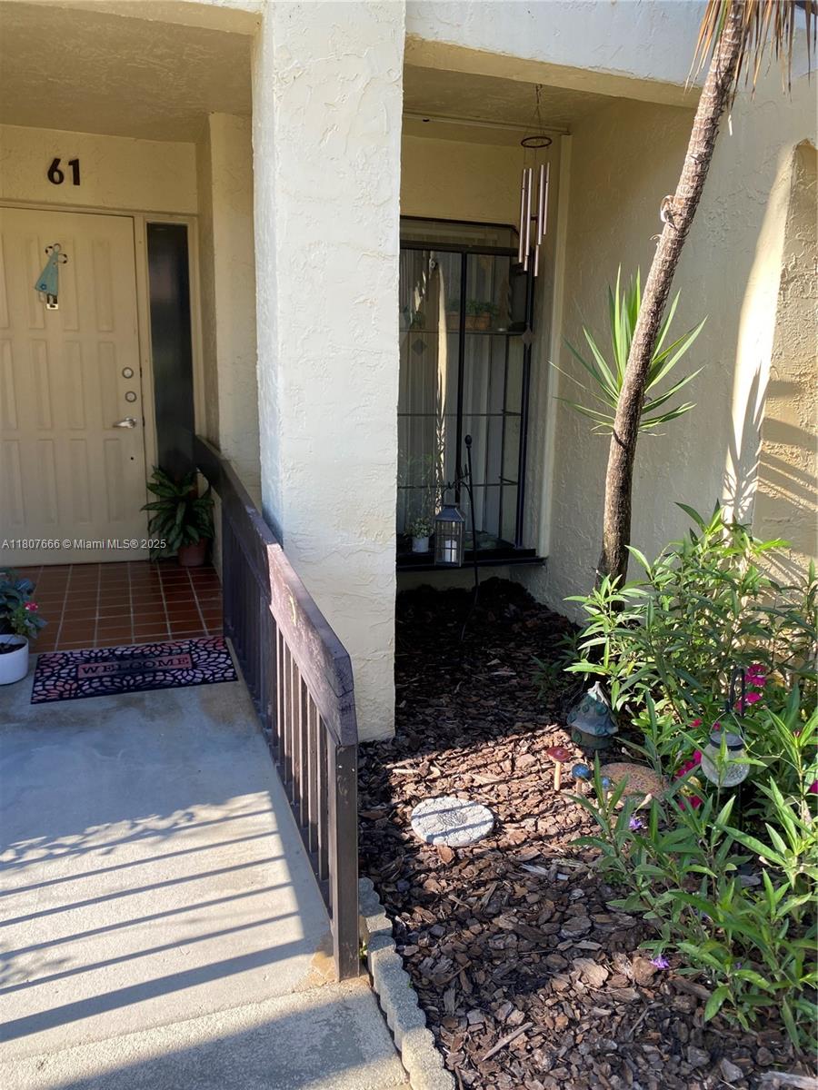 MEADOWRIDGE EAST CONDO - Residential