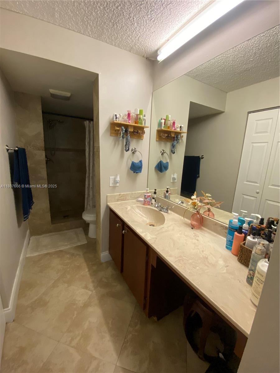 MEADOWRIDGE EAST CONDO - Residential