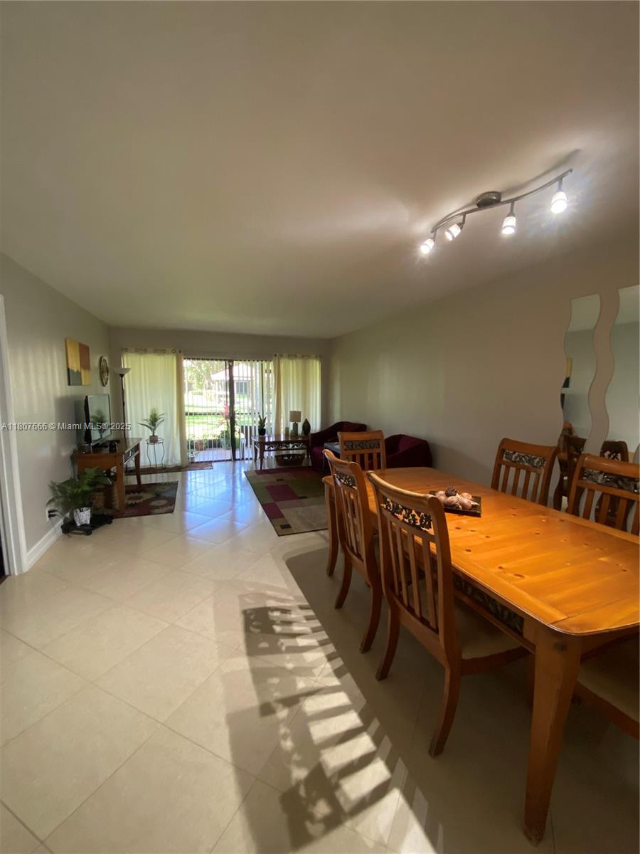 MEADOWRIDGE EAST CONDO - Residential