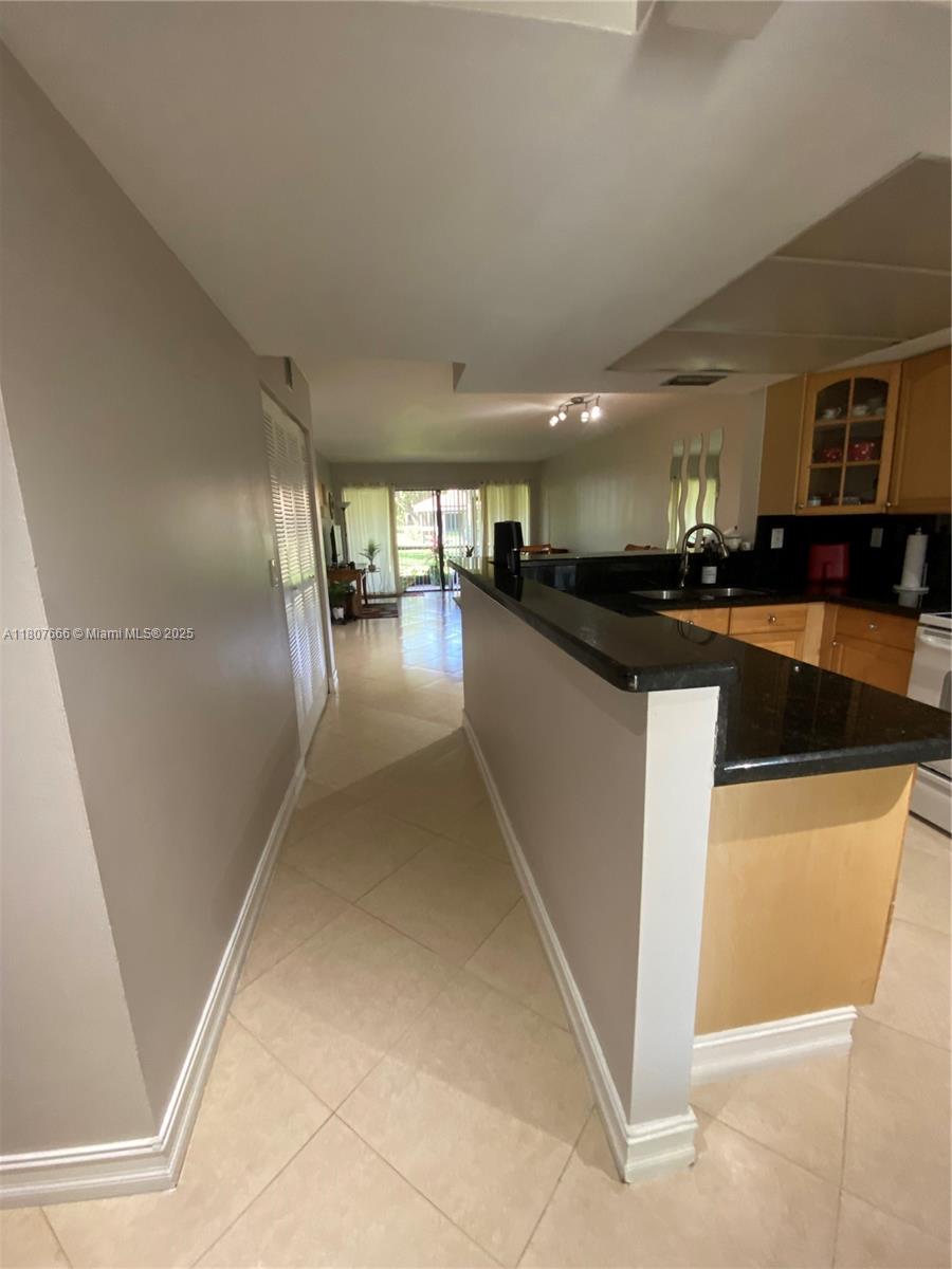 MEADOWRIDGE EAST CONDO - Residential