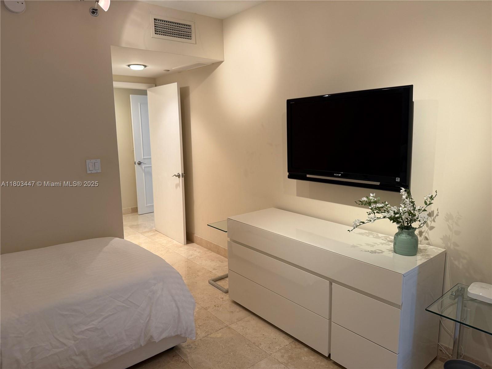 7000 ISL BLVD WILLIAMS IS - Residential Lease