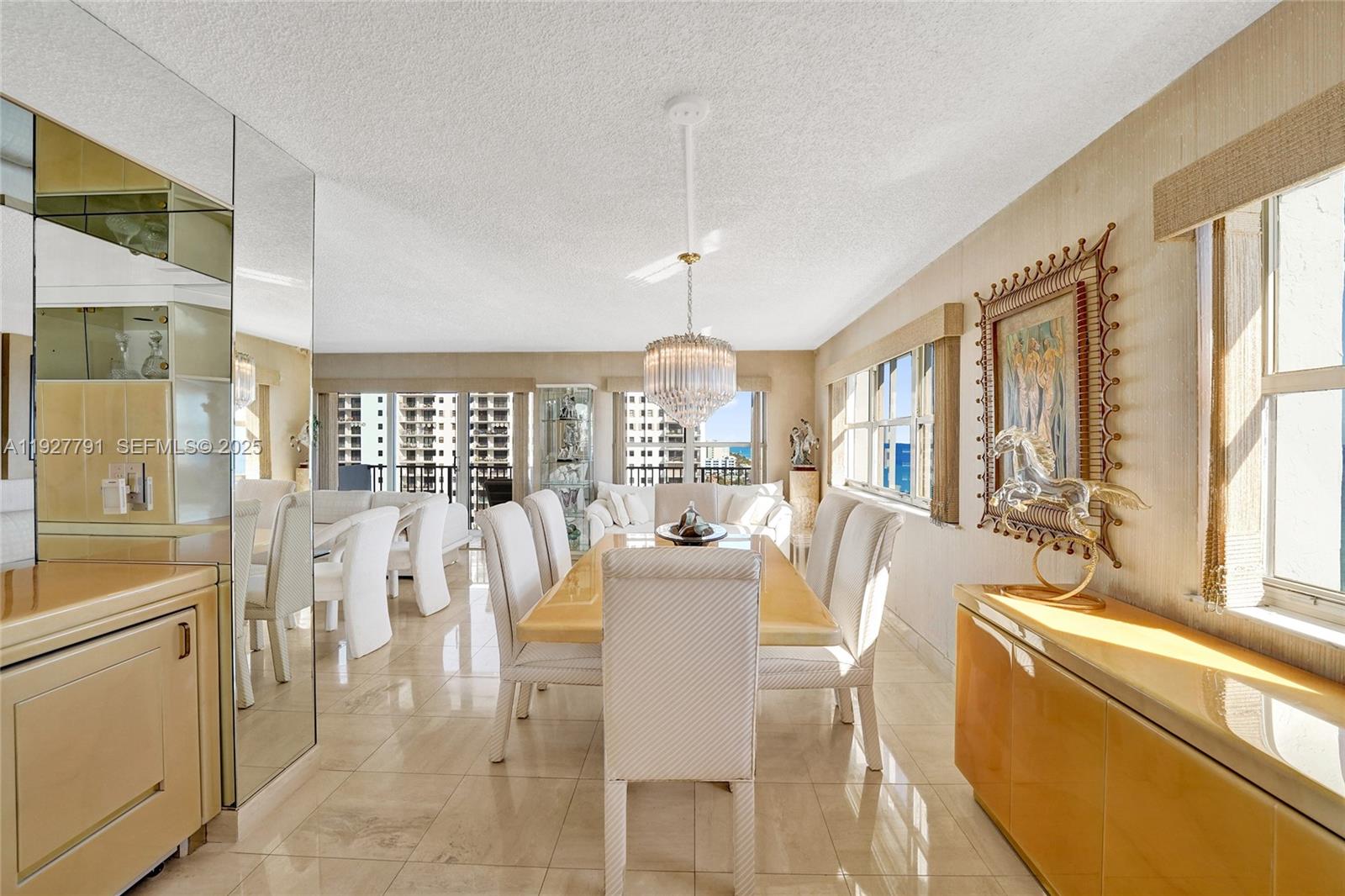 SUMMIT CONDO - Residential