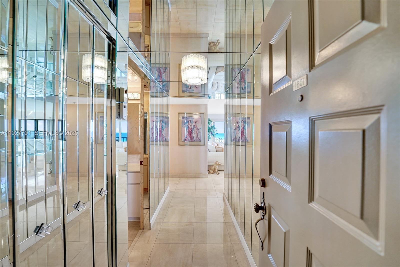 SUMMIT CONDO - Residential