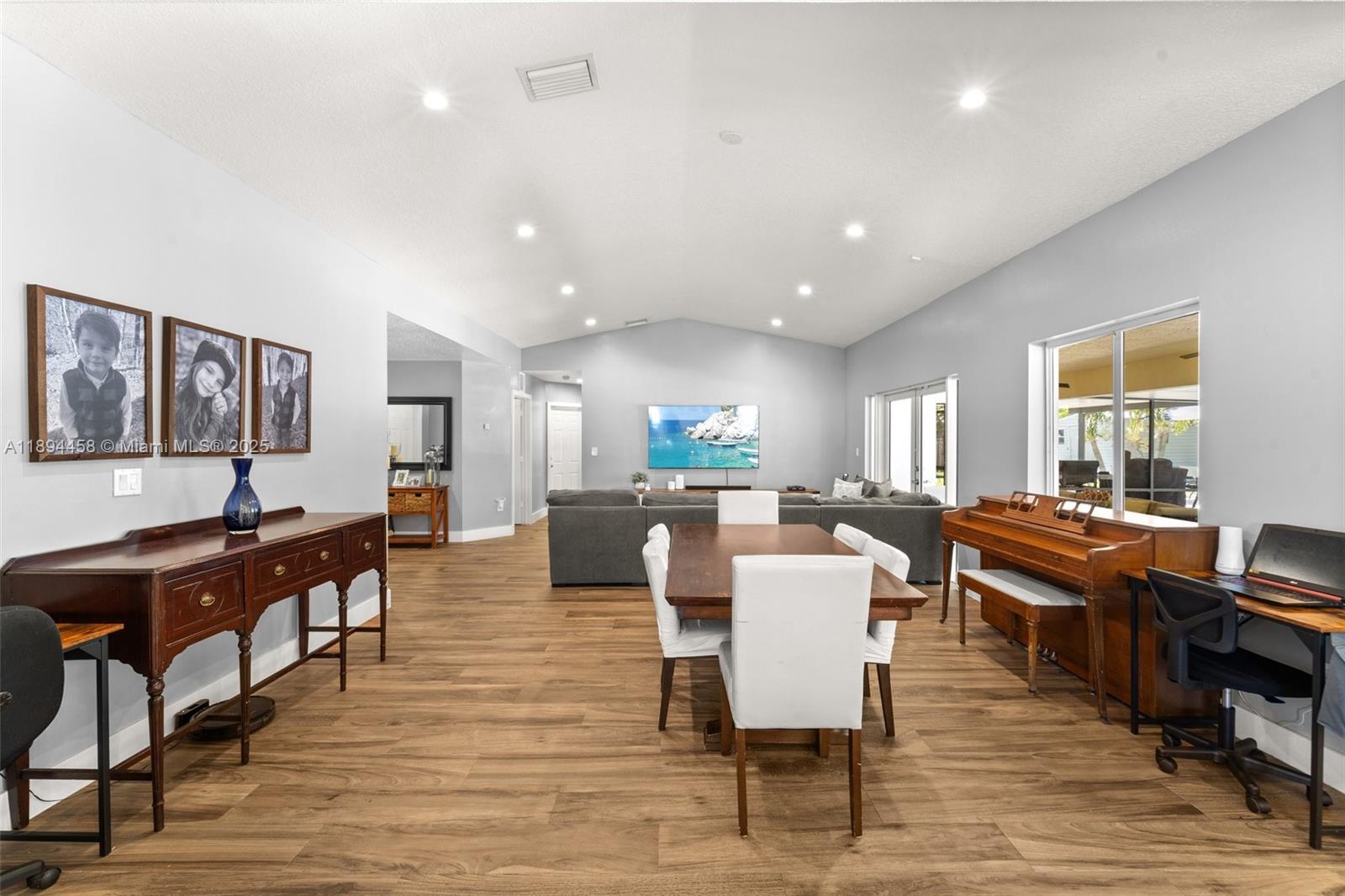EMERALD GREENS SUB - Residential