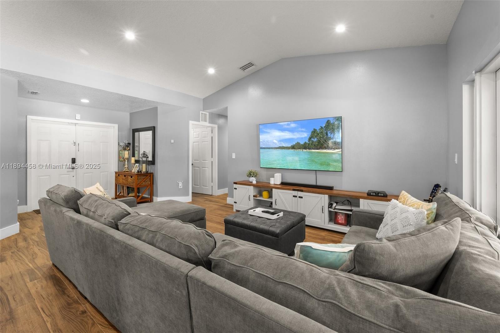 EMERALD GREENS SUB - Residential