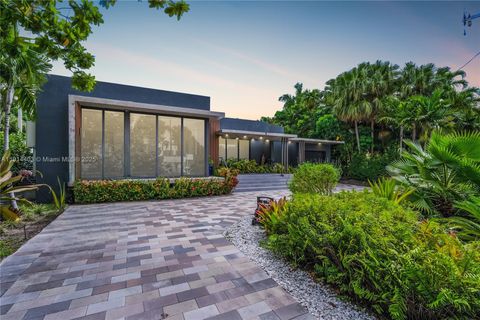 1845 NE 124th St North Miami FL 33181