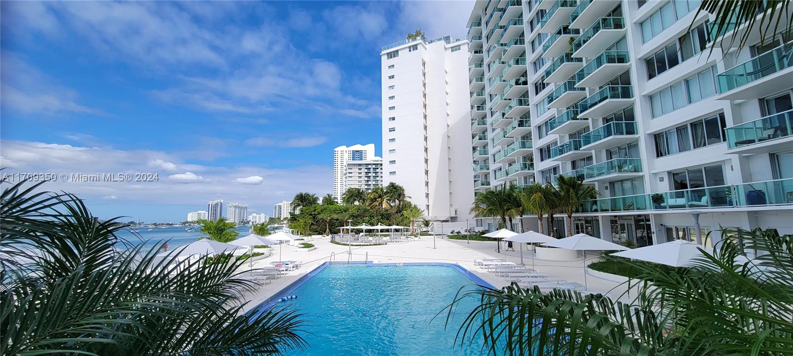 1000 West Ave 831, Miami Beach, Miami-Dade County, Florida - 1 Bathrooms - 