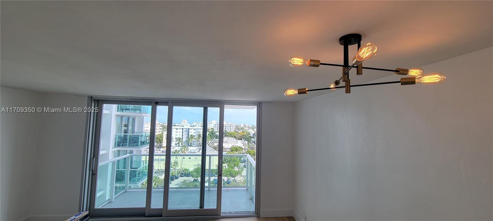 1000 West Ave 831