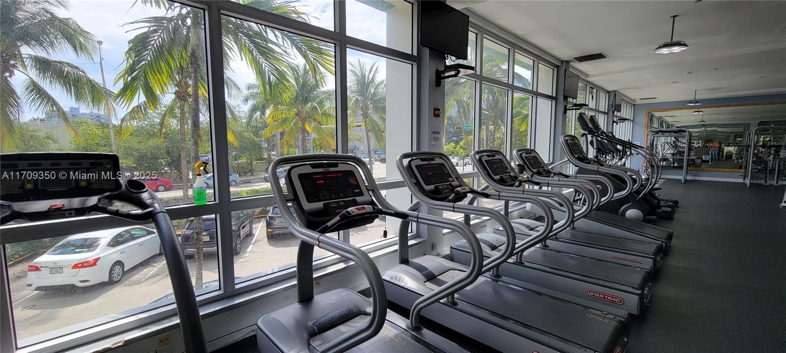 MIRADOR 1000 CONDO - Residential