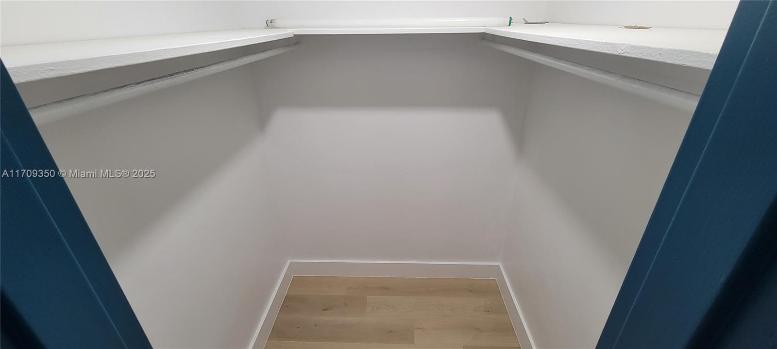 MIRADOR 1000 CONDO - Residential