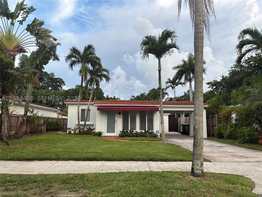 Photo of 936 SW 19th St, Fort Lauderdale, FL 33315 (MLS # A12084408)