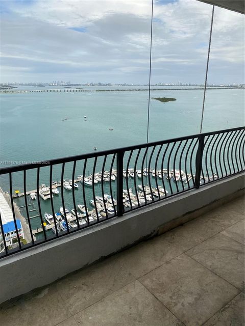 555 NE 15th St 30D Miami FL 33132