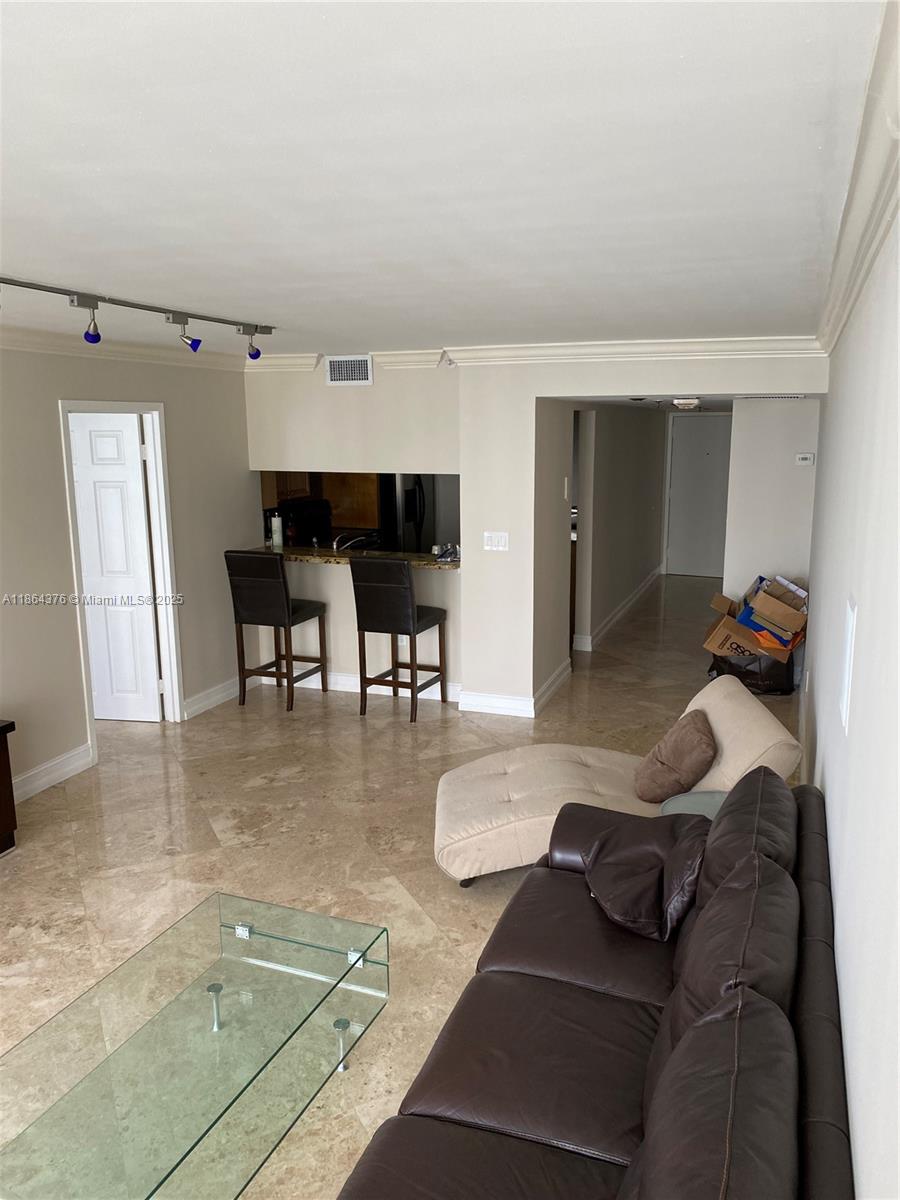 555 NE 15th St 30D