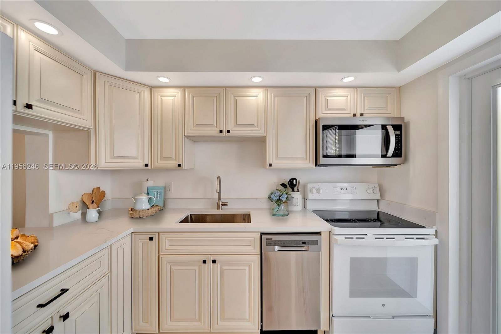 OCEANSIDE NORTH CONDO - Residential