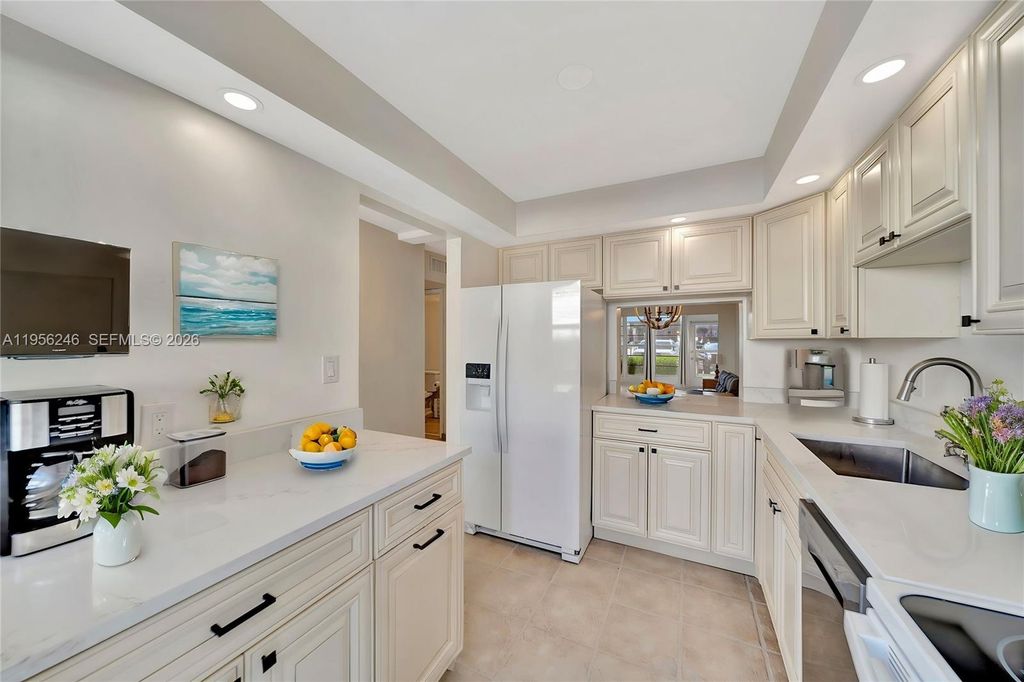 Photo of 3221 NE 8th St #103, Pompano Beach, FL 33062 (MLS # A11956246)