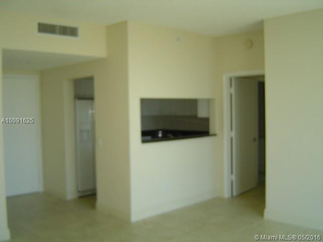 THE METROPOLITAN CONDO - Residential Lease