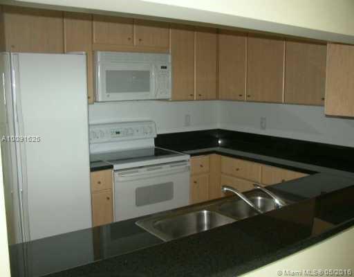 THE METROPOLITAN CONDO - Residential Lease