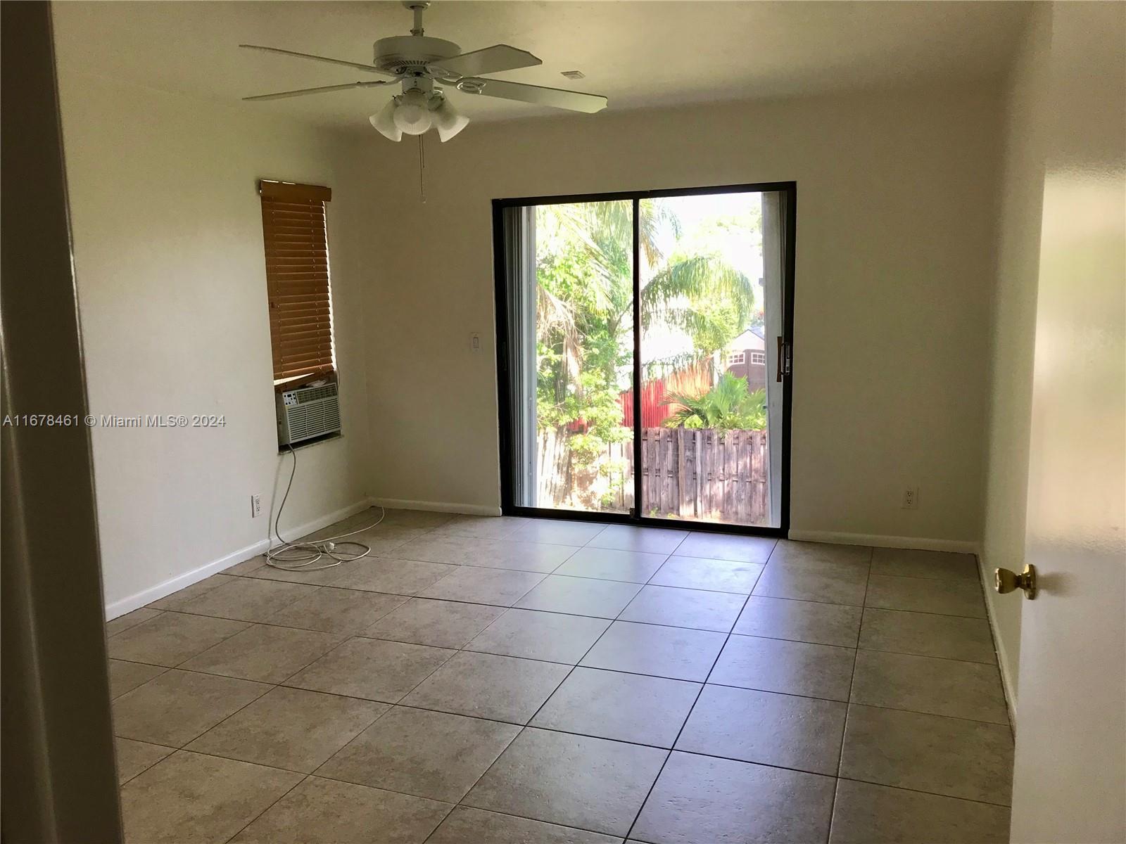 SOUTHRIDGE - Residential