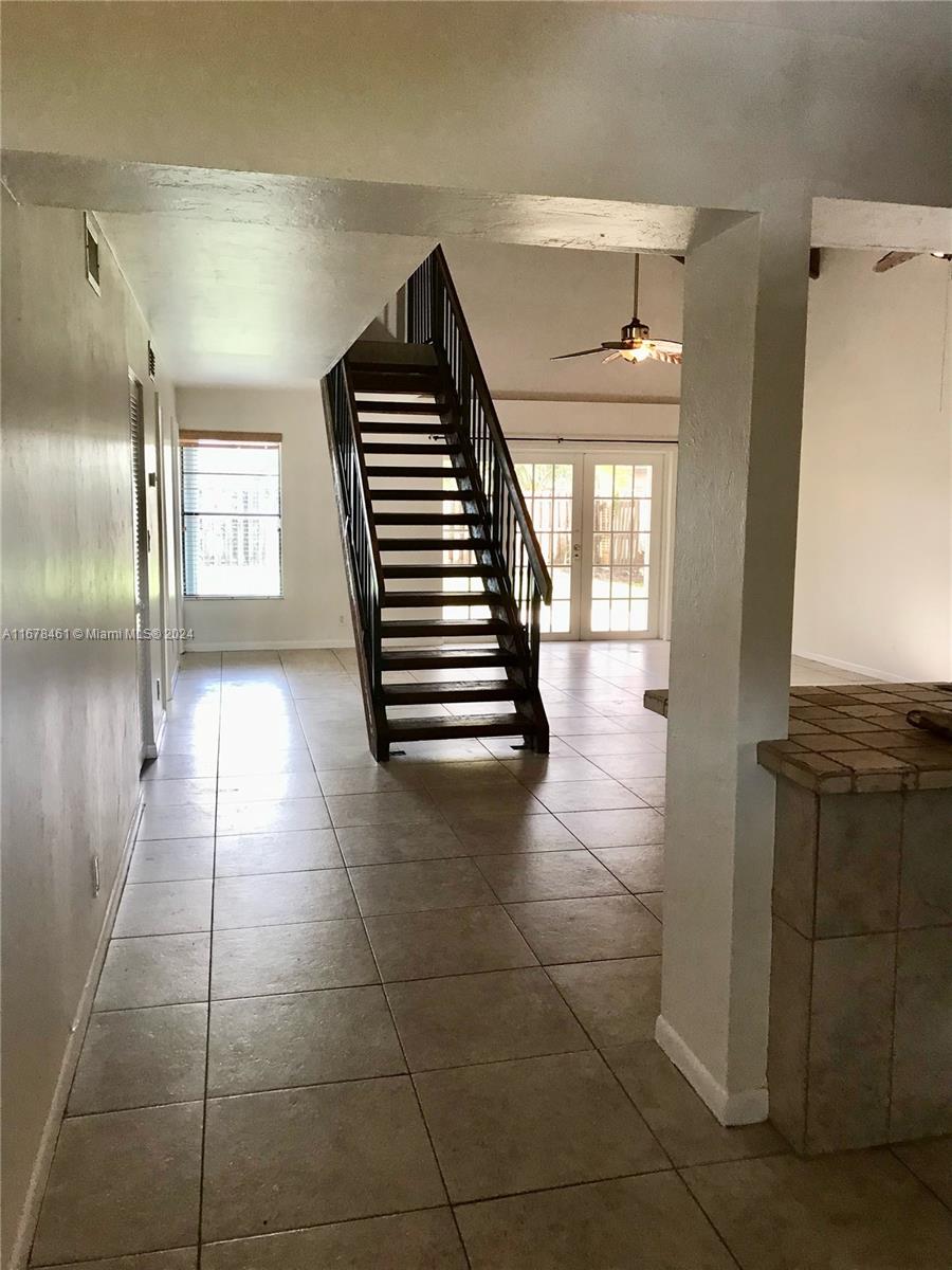 SOUTHRIDGE - Residential