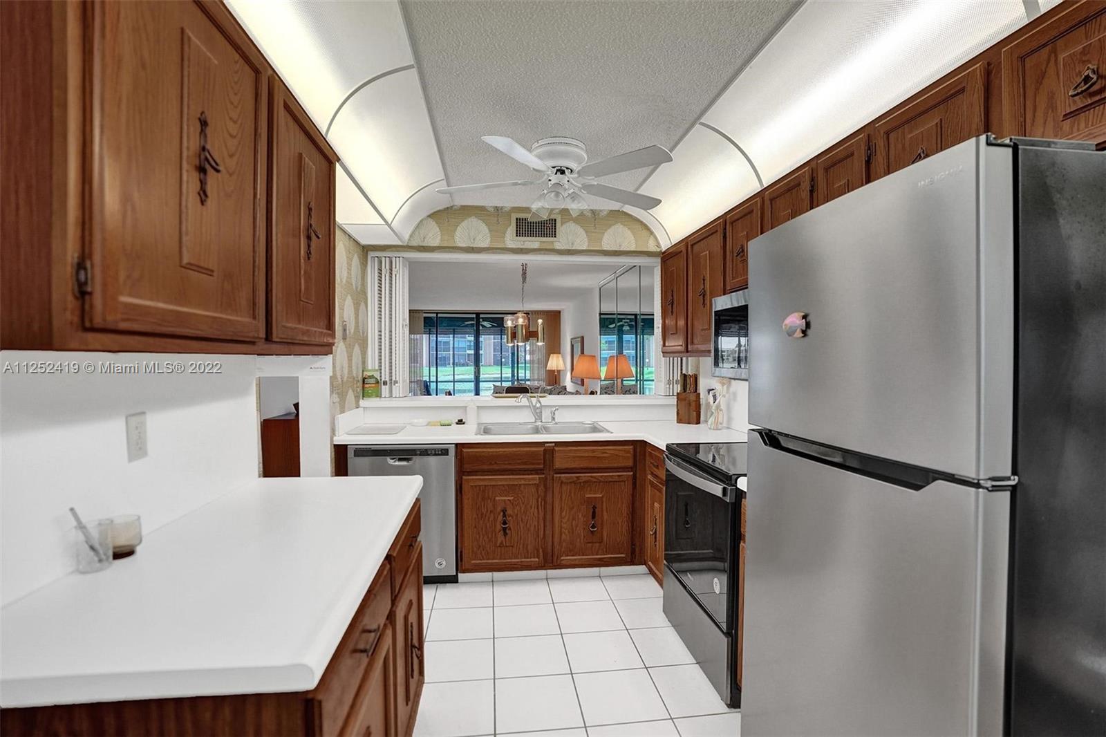 CORAL GATE 3 CONDO - Residential