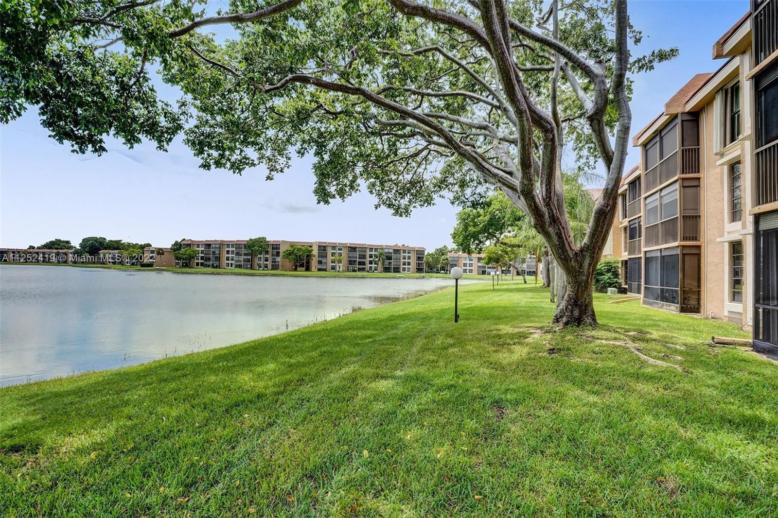 CORAL GATE 3 CONDO - Residential