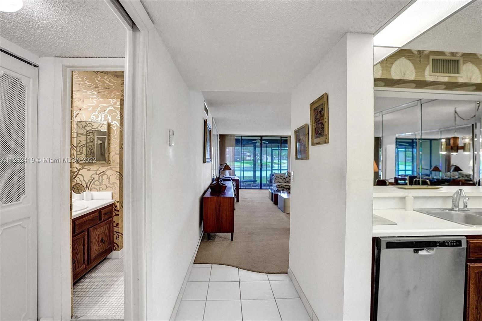 CORAL GATE 3 CONDO - Residential