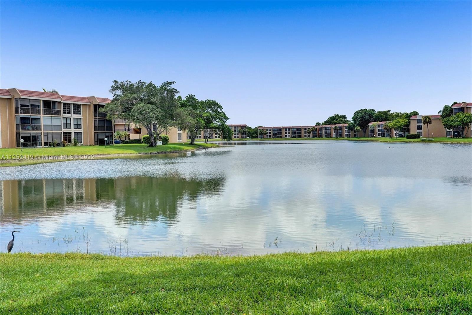 CORAL GATE 3 CONDO - Residential