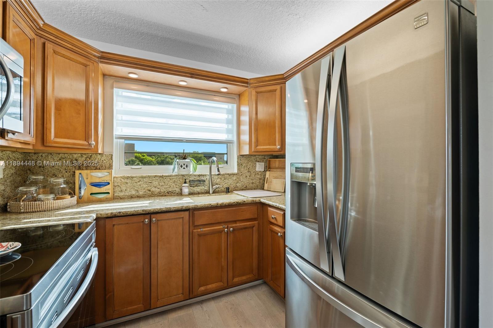 COLONY POINT 1 CONDO - Residential
