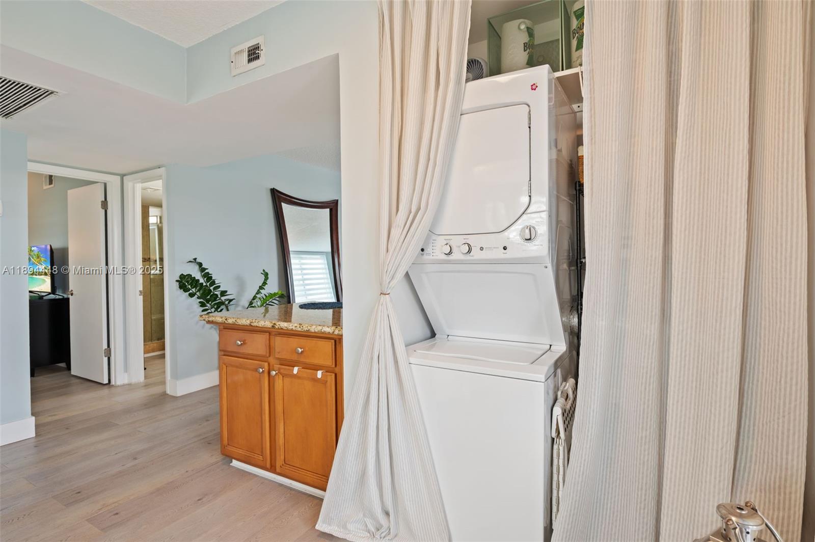 COLONY POINT 1 CONDO - Residential