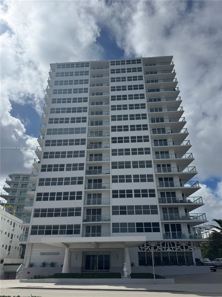 SEASONS CONDO - Residential Lease
