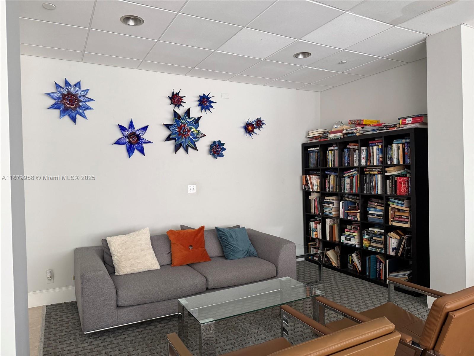 SEASONS CONDO - Residential Lease