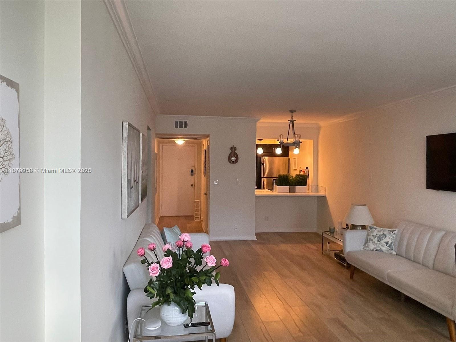 SEASONS CONDO - Residential Lease