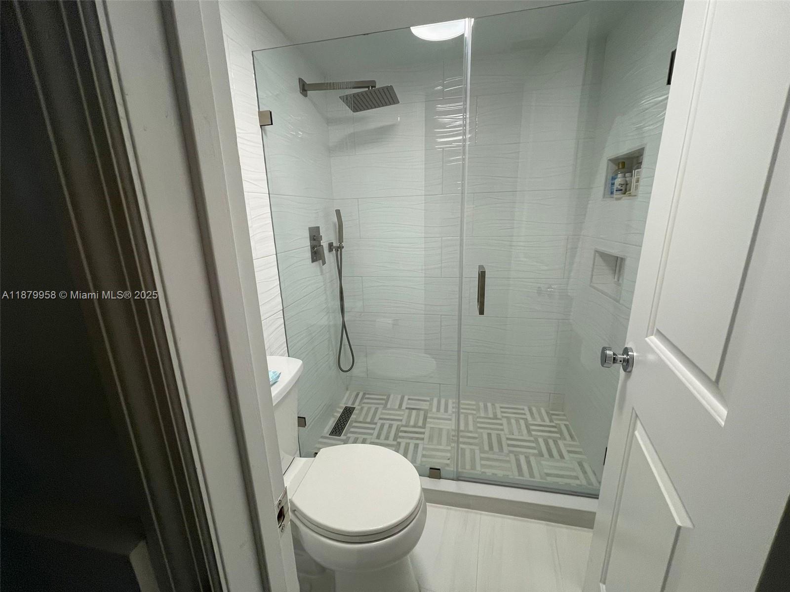 SEASONS CONDO - Residential Lease