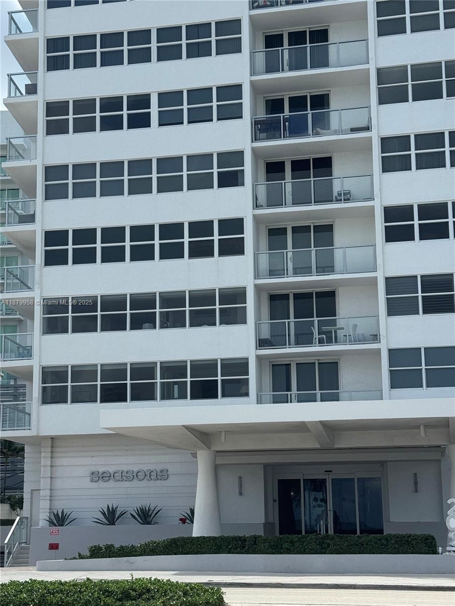 SEASONS CONDO - Residential Lease